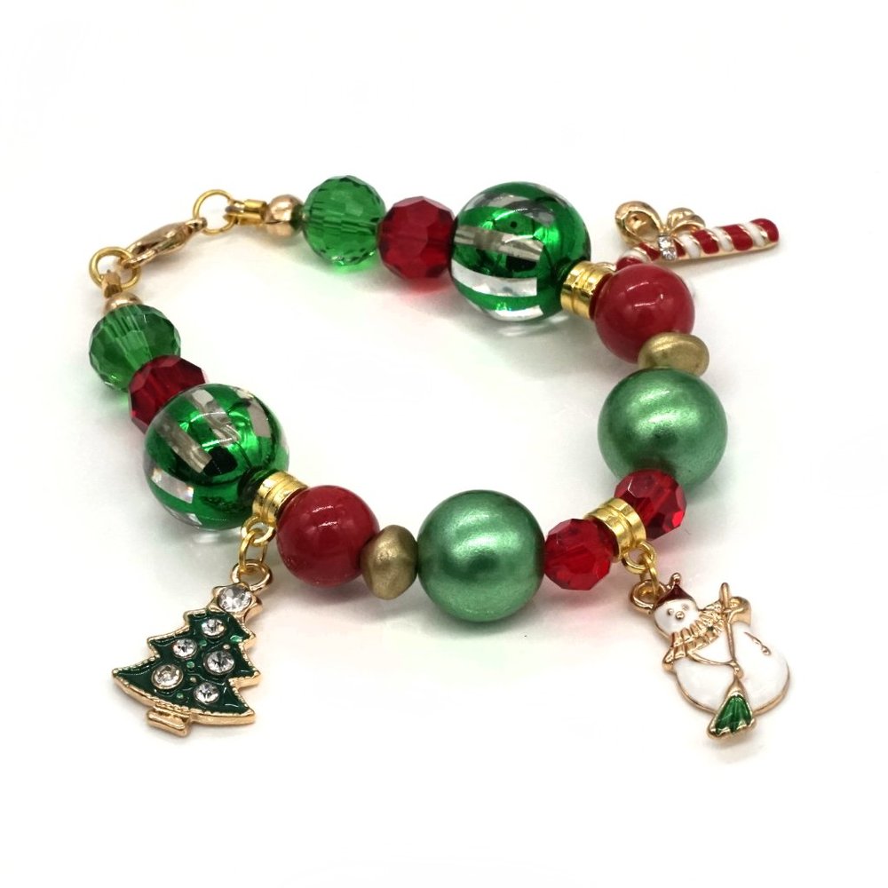 Christmas theme handmade bracelet. - Picture 3 of 3
